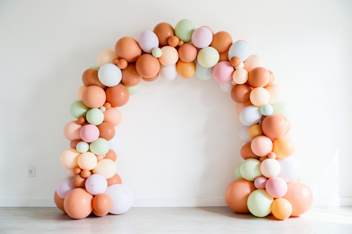 Aprende a Decorar Fiestas Temáticas con Maku